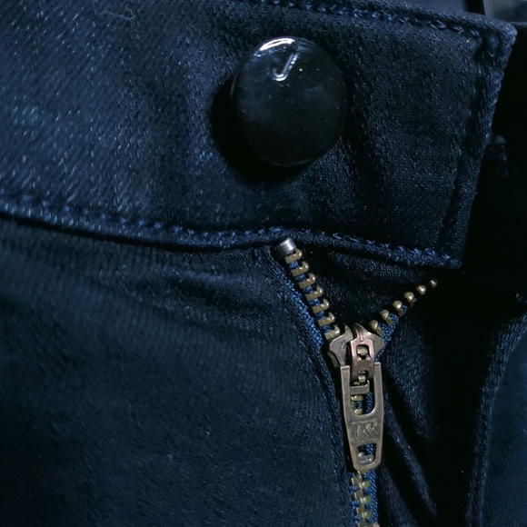 J Brand The Skinny Leg Jeans In Blacklash Distressed - Picture 8 of 16